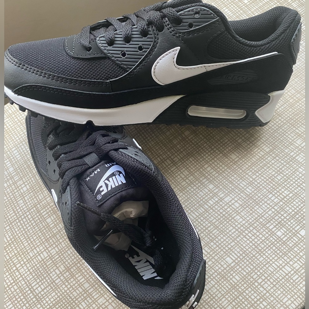 Nike air max 90 black/white  W/9